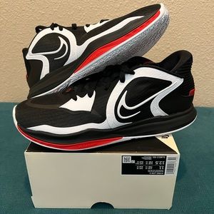 Nike Kyrie 5 low - Sz 11 (Bred)